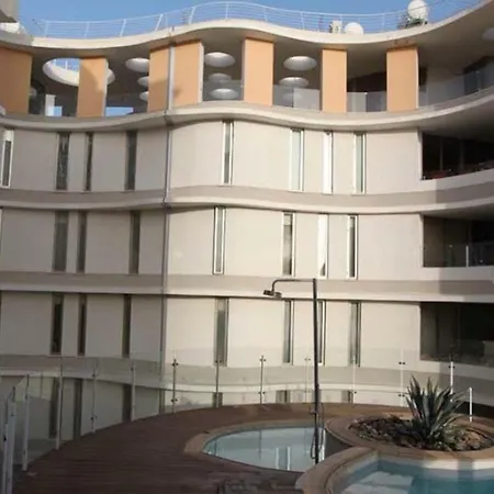 3b Pool Penthouse Private Hot Tub Center Apartment *